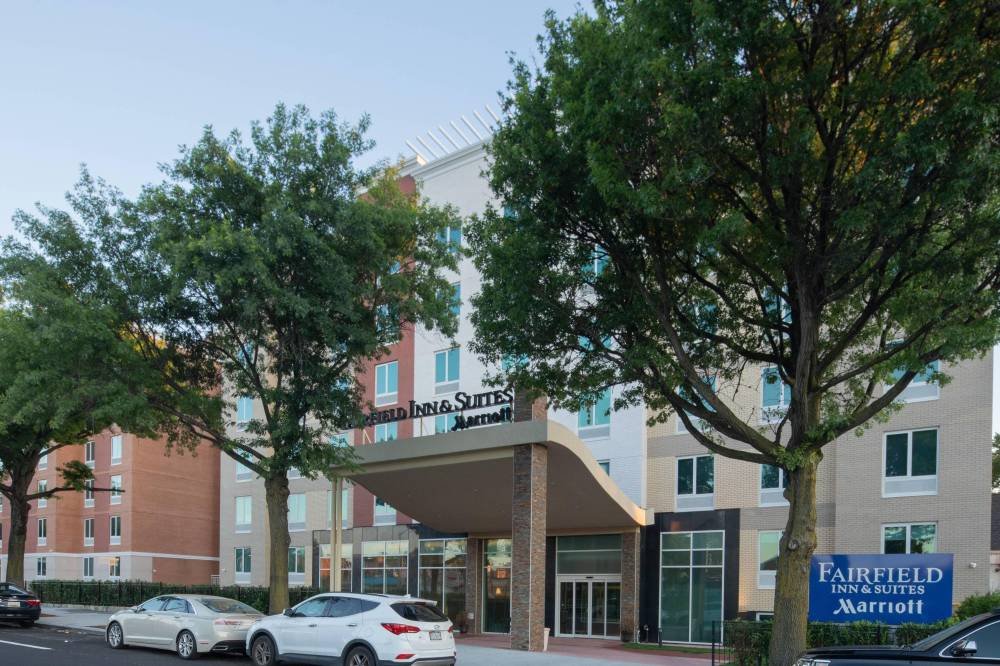 Fairfield Inn And Suites By Marriott New York Queens Fresh Meadows 8