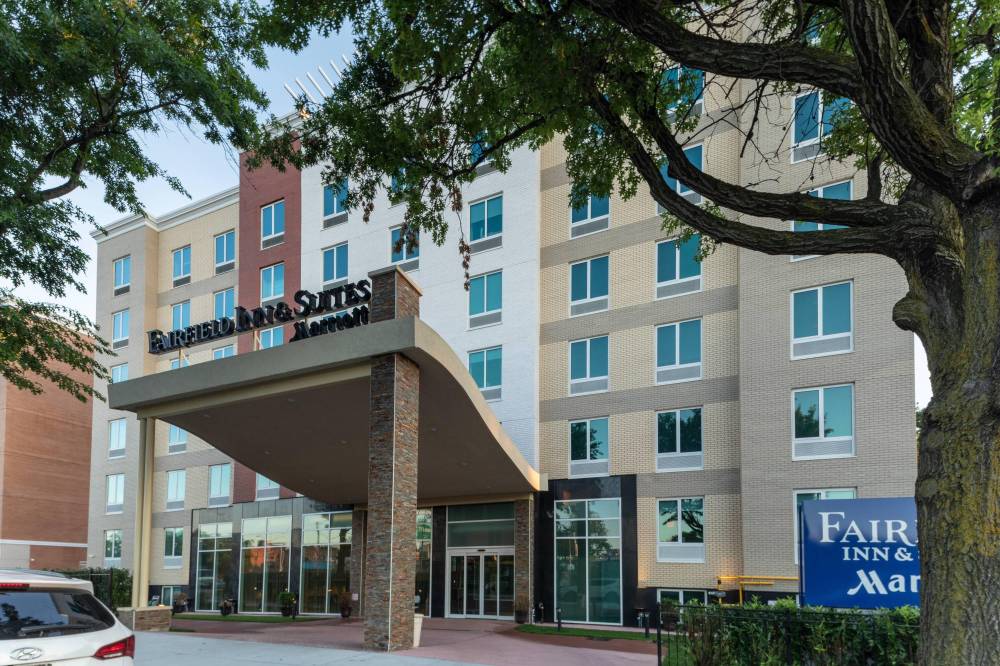 Fairfield Inn And Suites By Marriott New York Queens Fresh Meadows 7