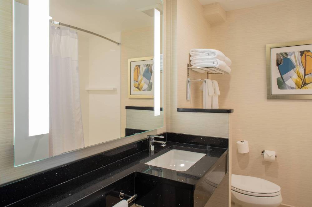 Fairfield Inn And Suites By Marriott New York Queens Fresh Meadows 5