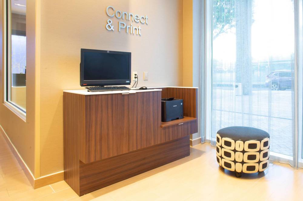 Fairfield Inn And Suites By Marriott New York Queens Fresh Meadows 9