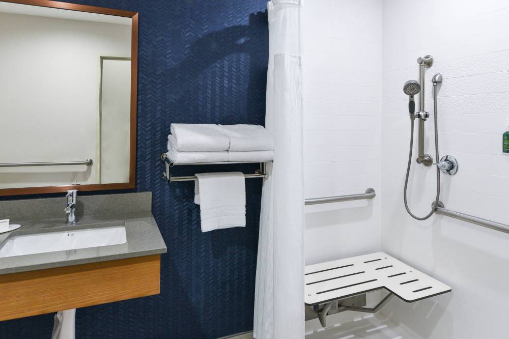 Fairfield Inn And Suites By Marriott Ontario Rancho Cucamonga 2