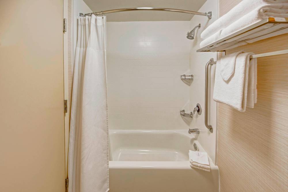Guest Room Bathroom