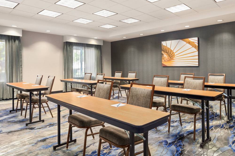Fairfield Inn And Suites By Marriott Reno Sparks 8