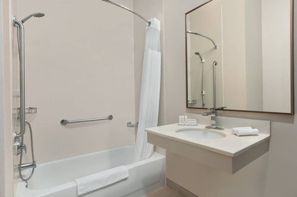 Fairfield Inn And Suites By Marriott Reno Sparks 3