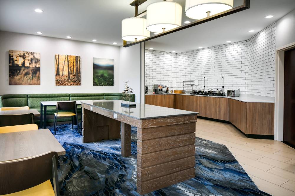 Fairfield Inn And Suites By Marriott Tulsa Central 7