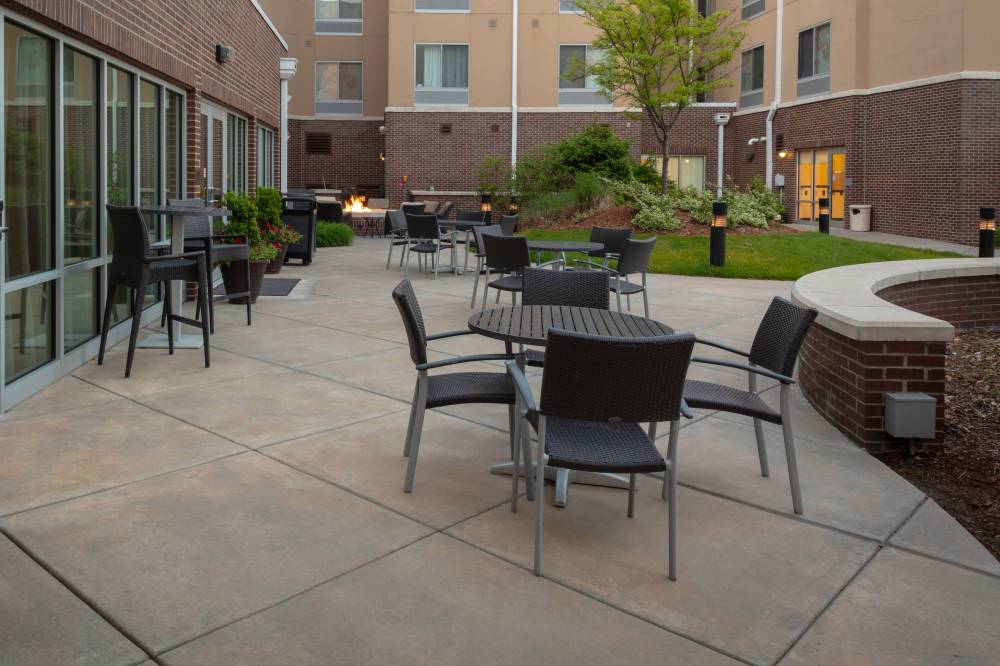 Fairfield Inn And Suites By Marriott Wichita Downtown 6