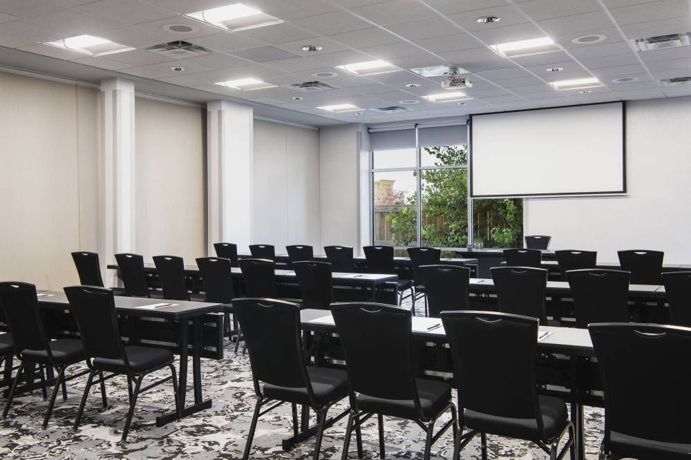 Fairfield Inn And Suites By Marriott Winnipeg 10