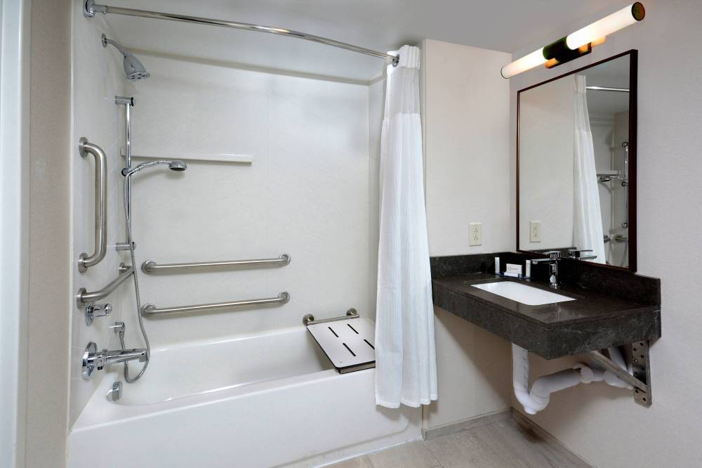Fairfield Inn By Marriott Greensboro Airport 4