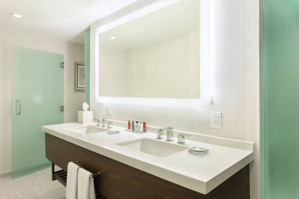 Fort Lauderdale Marriott Harbor Beach Resort And Spa 5