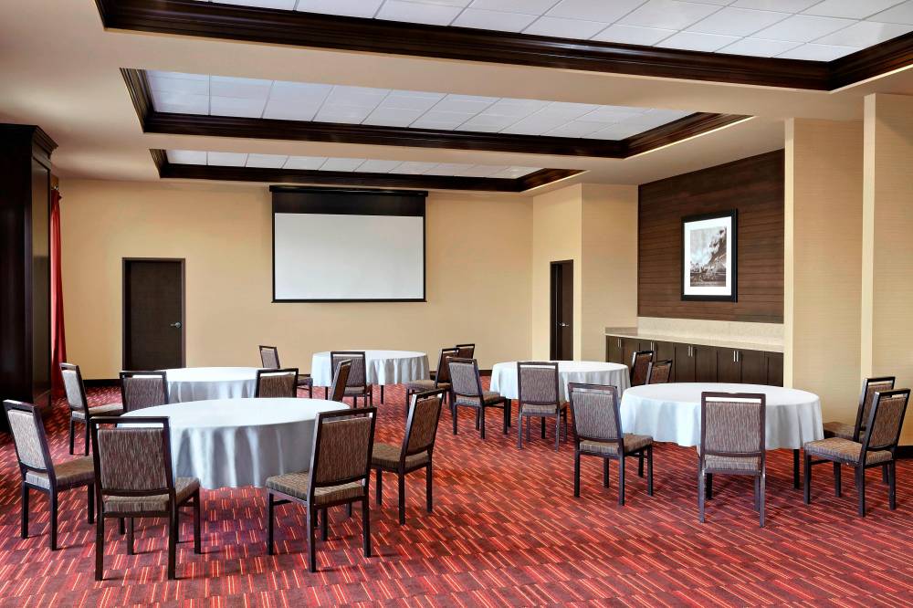 Four Points By Sheraton Edmonton Gateway 5