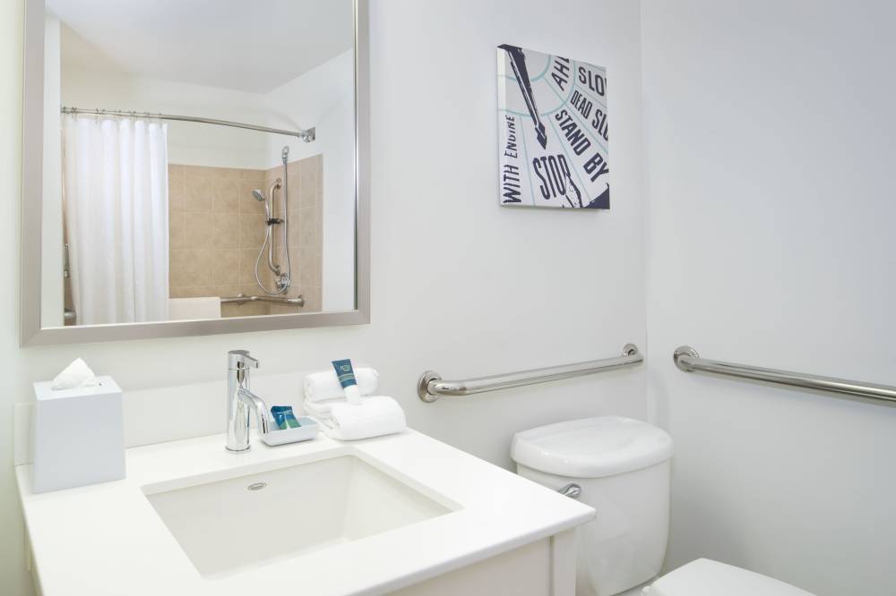 Four Points By Sheraton Louisville Airport 4