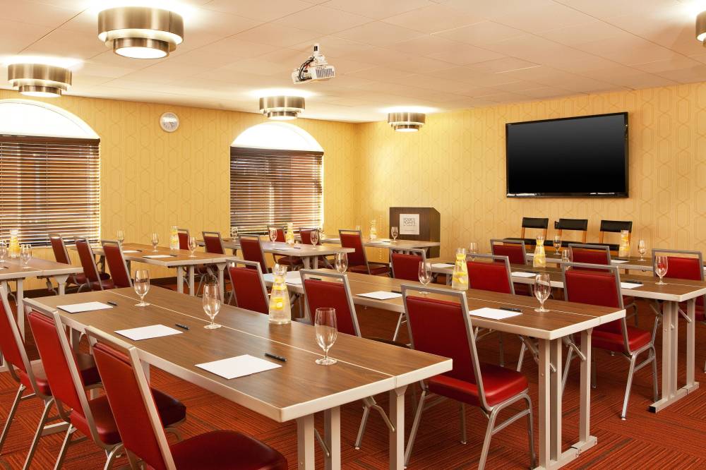 Four Points By Sheraton Louisville Airport 7