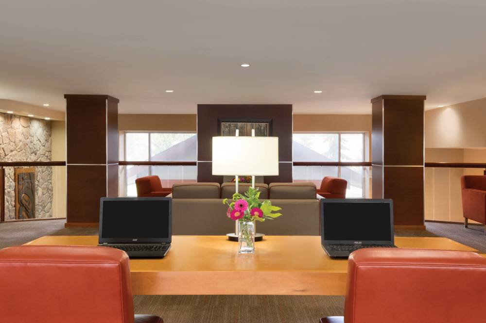 Four Points By Sheraton Victoria Gateway 3