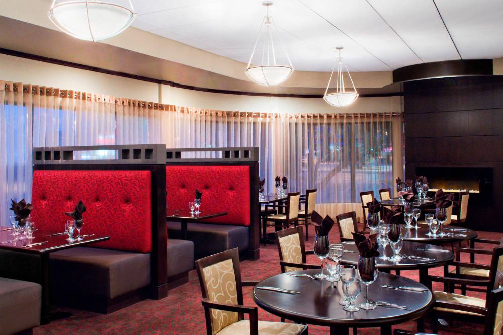 Four Points By Sheraton Winnipeg South 8