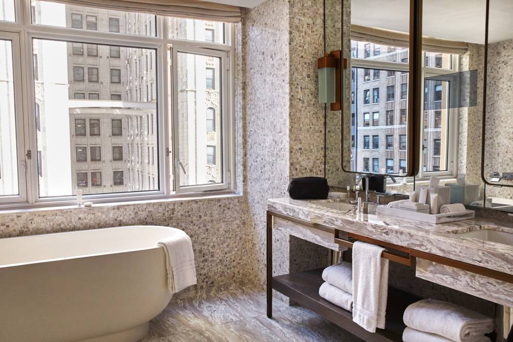Four Seasons Hotel New York Downtown 4