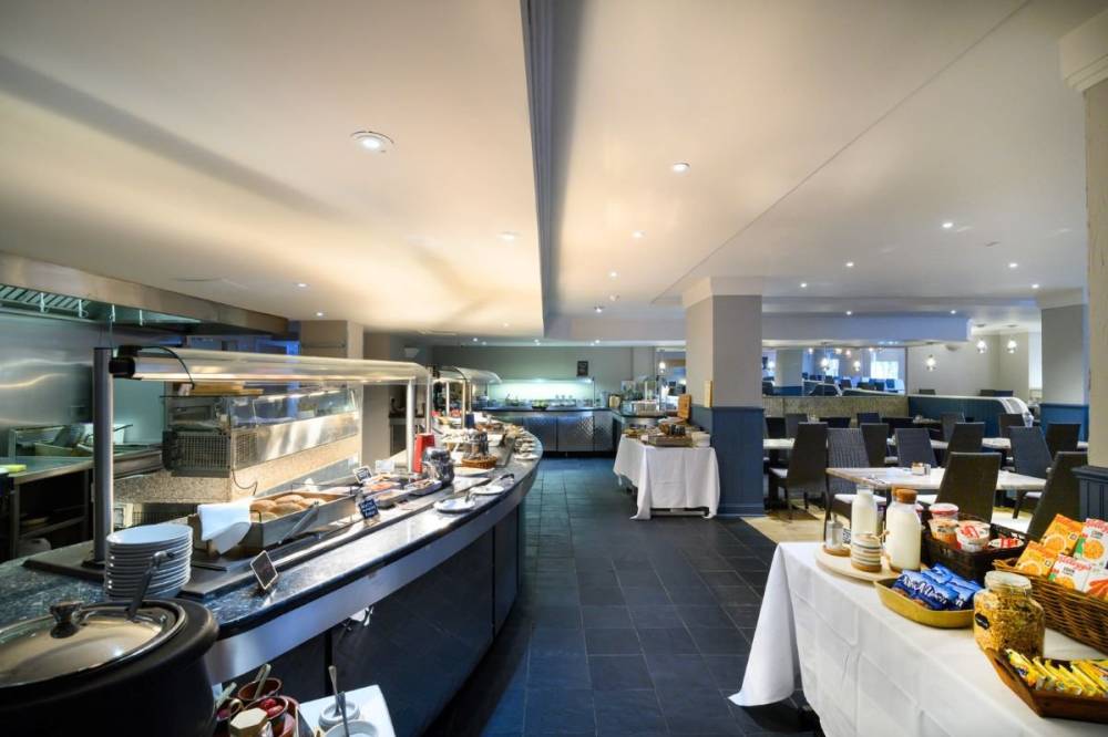 Glynhill Hotel And Spa 8