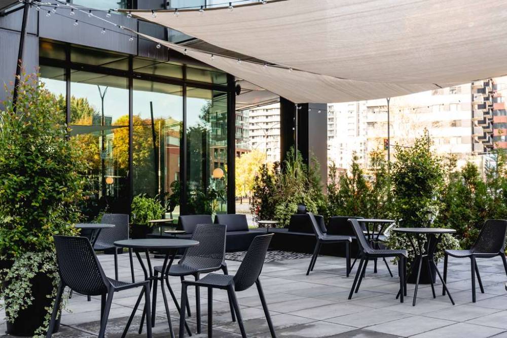 Griffintown Hotel 8