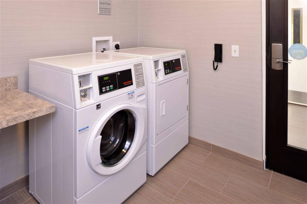 Hampton Inn & Suites Albany/east Gr 4