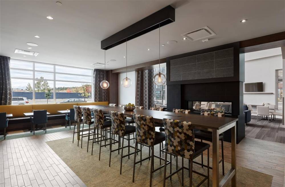 Hampton Inn & Suites By Hilton Queb 6