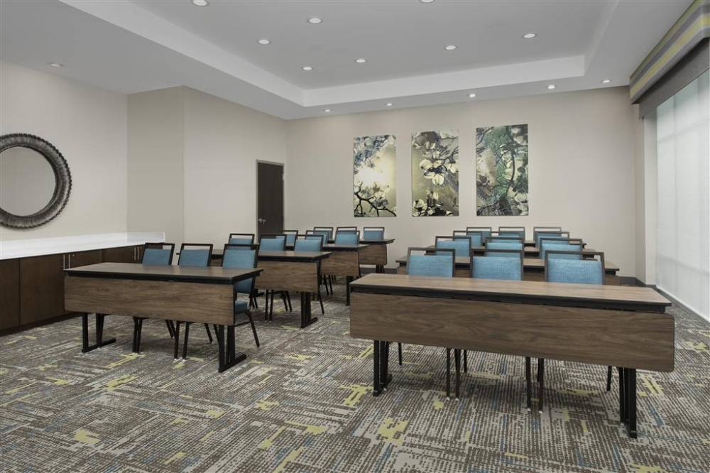Hampton Inn & Suites Charlotte Airp 2