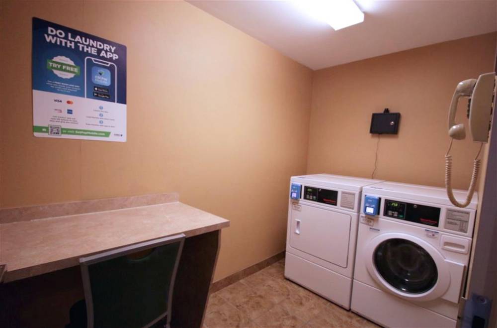 Hampton Inn & Suites Jacksonville - Beach Blvd/mayo Clinic 4