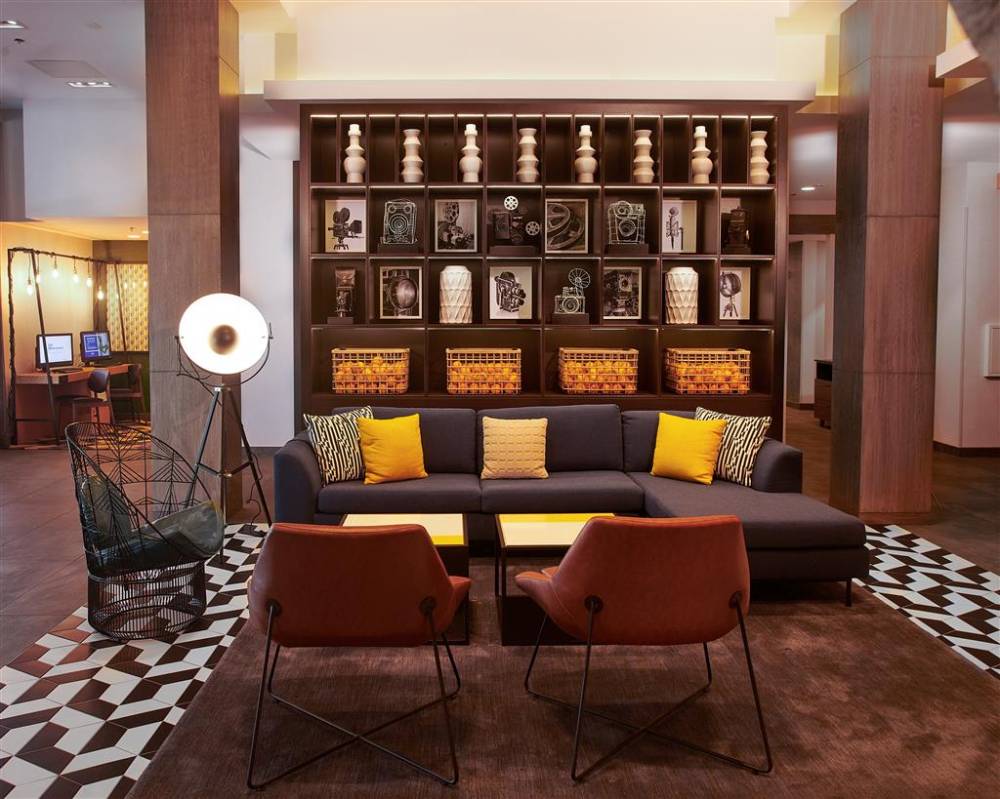 Hampton Inn & Suites Los Angeles/sherman Oaks 3