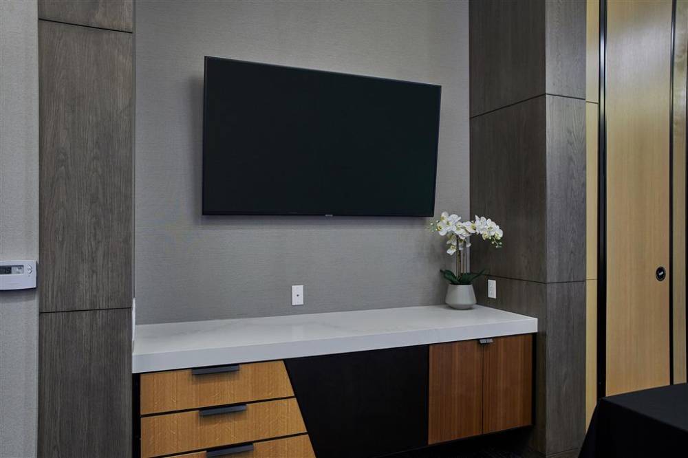 Hampton Inn & Suites Los Angeles/sherman Oaks 2