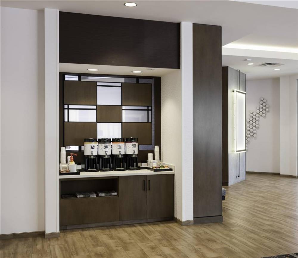 Hampton Inn & Suites Phoenix Downto 6