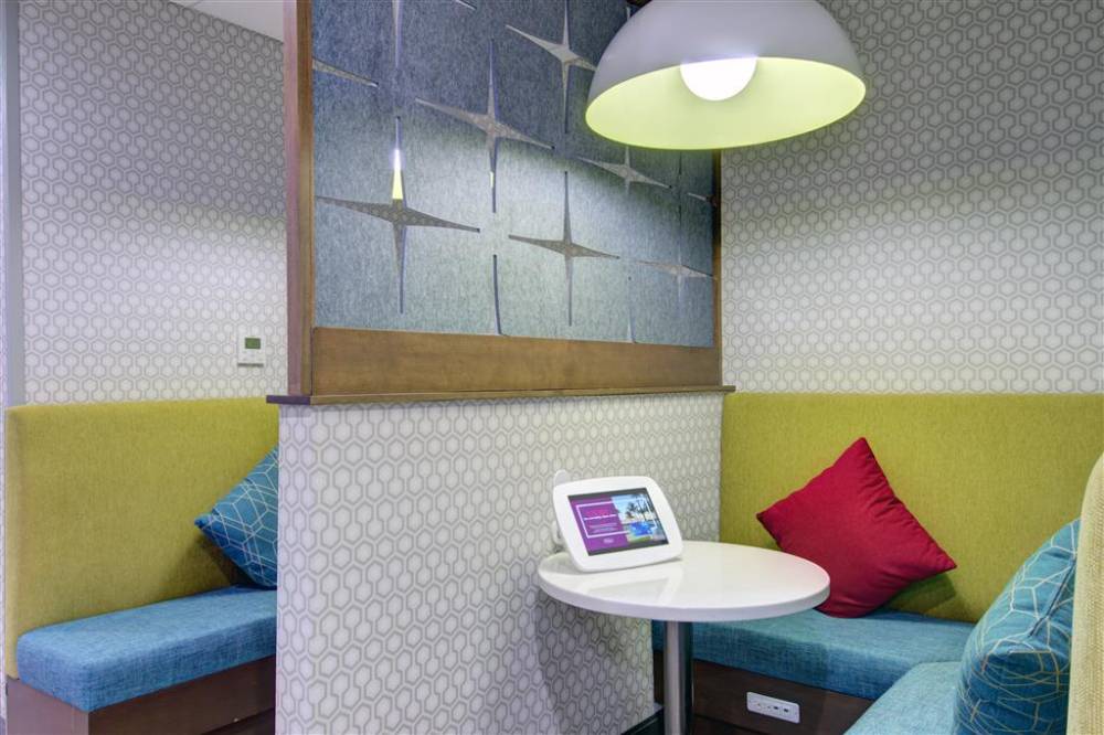 Hampton Inn & Suites Portland West 5