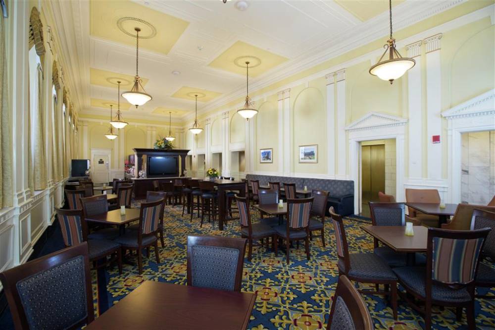 Hampton Inn & Suites Providence Downtown 3