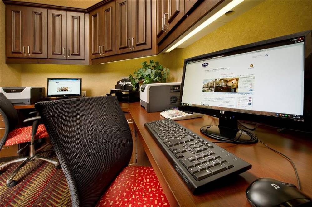 Hampton Inn & Suites San Antonio Airport, Tx 4