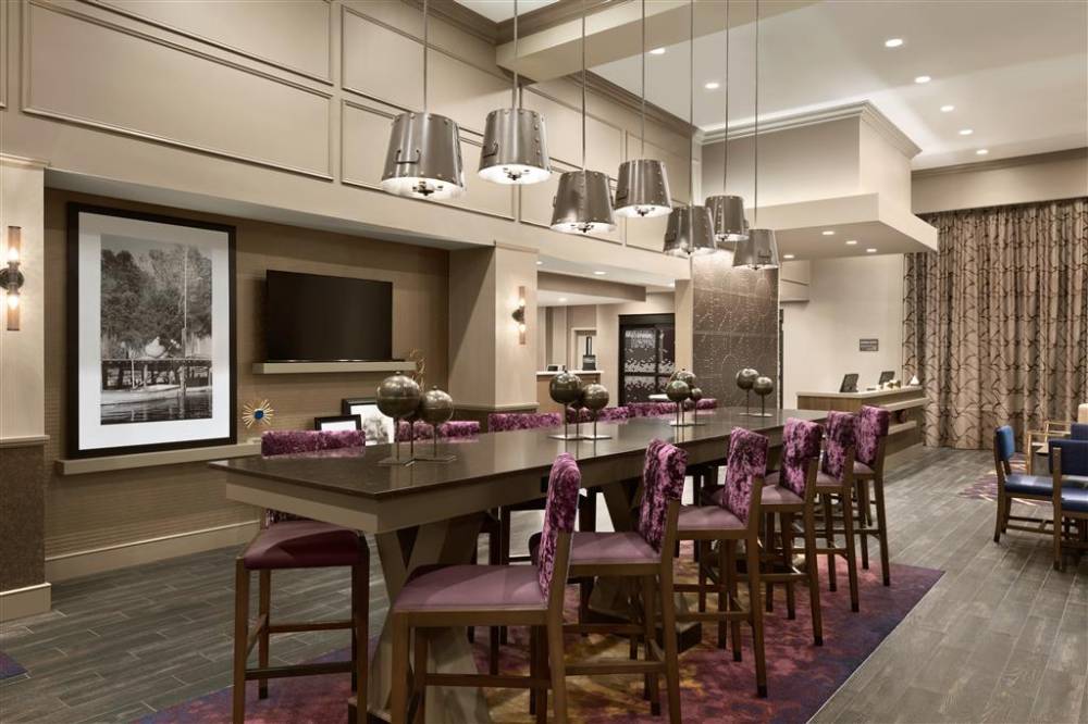 Hampton Inn & Suites Seattle/renton 3