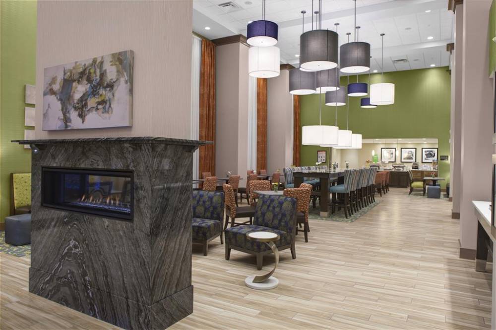 Hampton Inn & Suites Syracuse-north 3