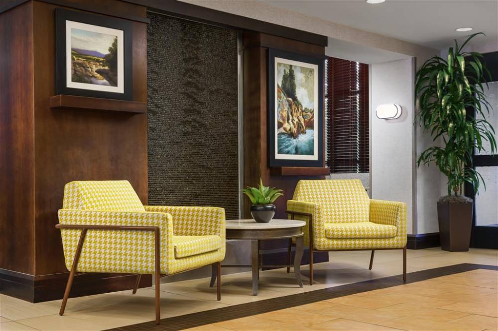 Hampton Inn & Suites West Sacramento 3