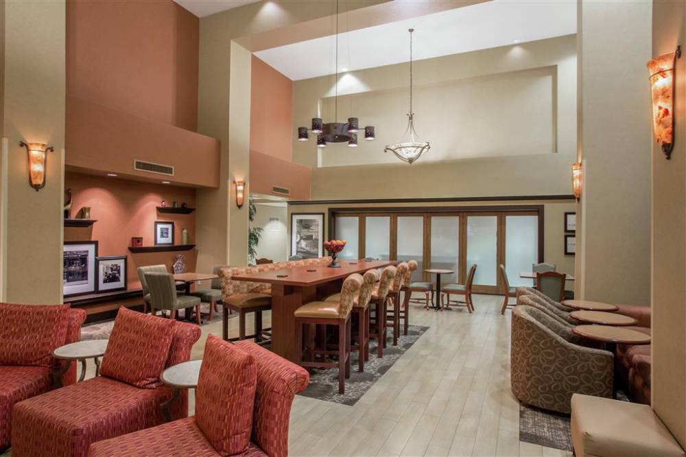 Hampton Inn & Suites Yuba City 3