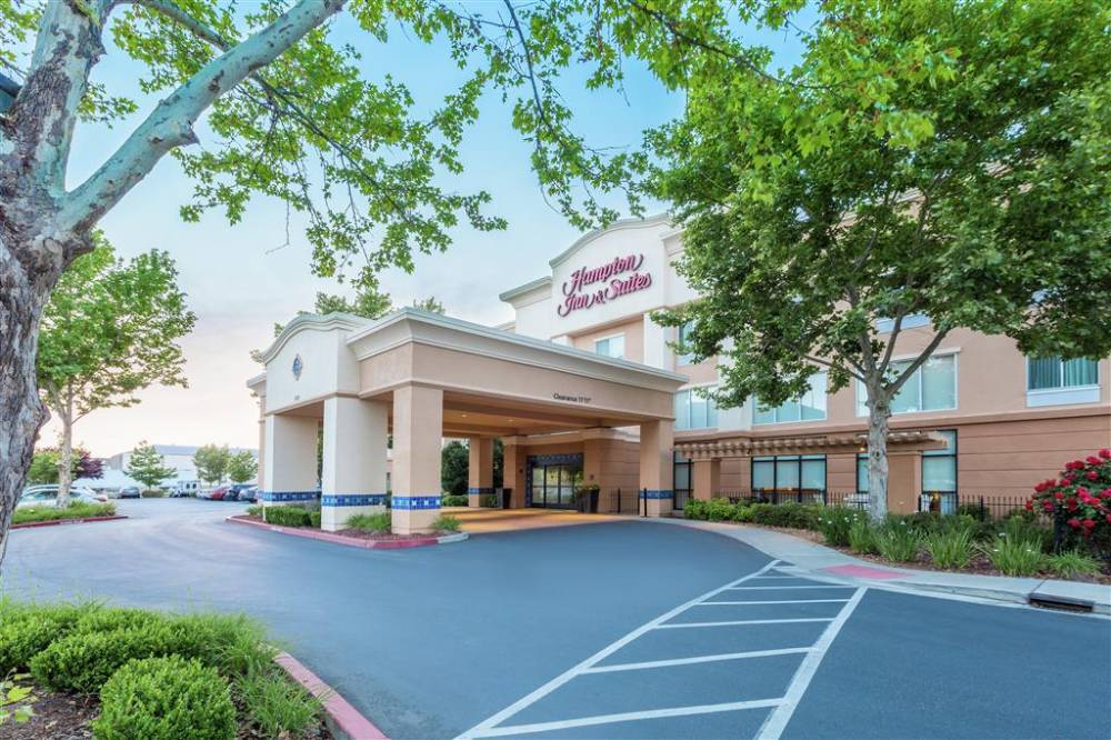 Hampton Inn & Suites Yuba City 1