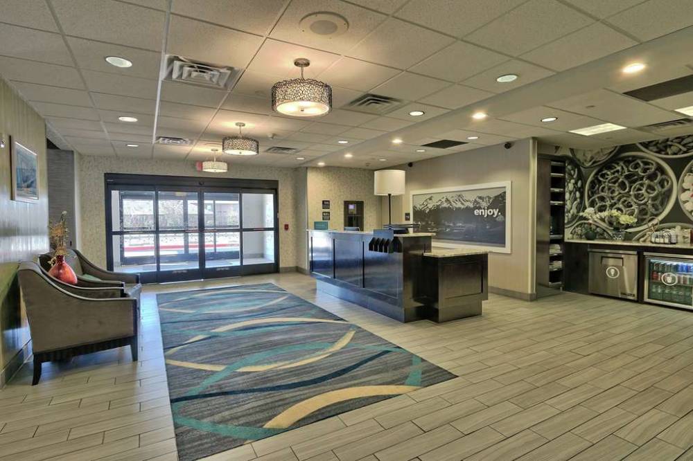 Hampton Inn And Suites Albuquerque Airport 3