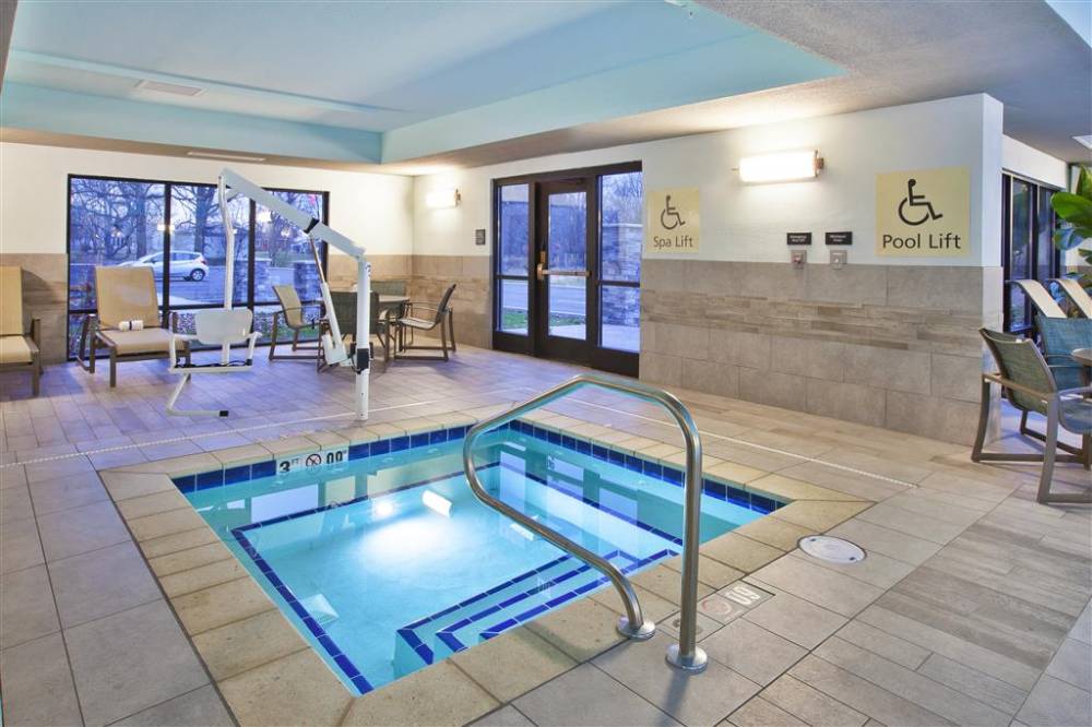 Hampton Inn And Suites Alliance 7