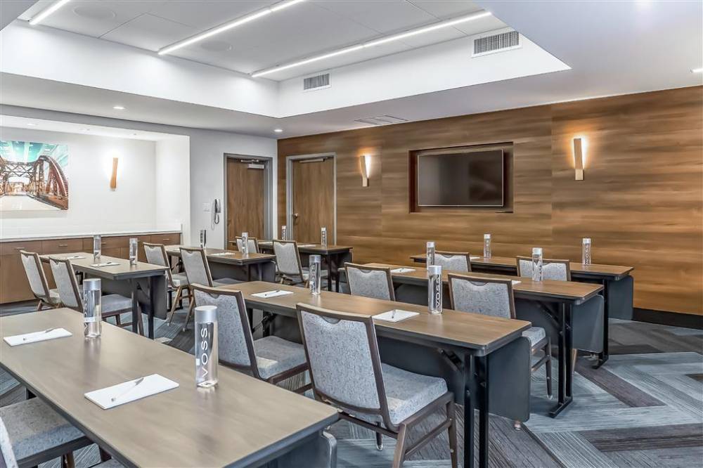 Hampton Inn And Suites Bridgeview Chicago 2
