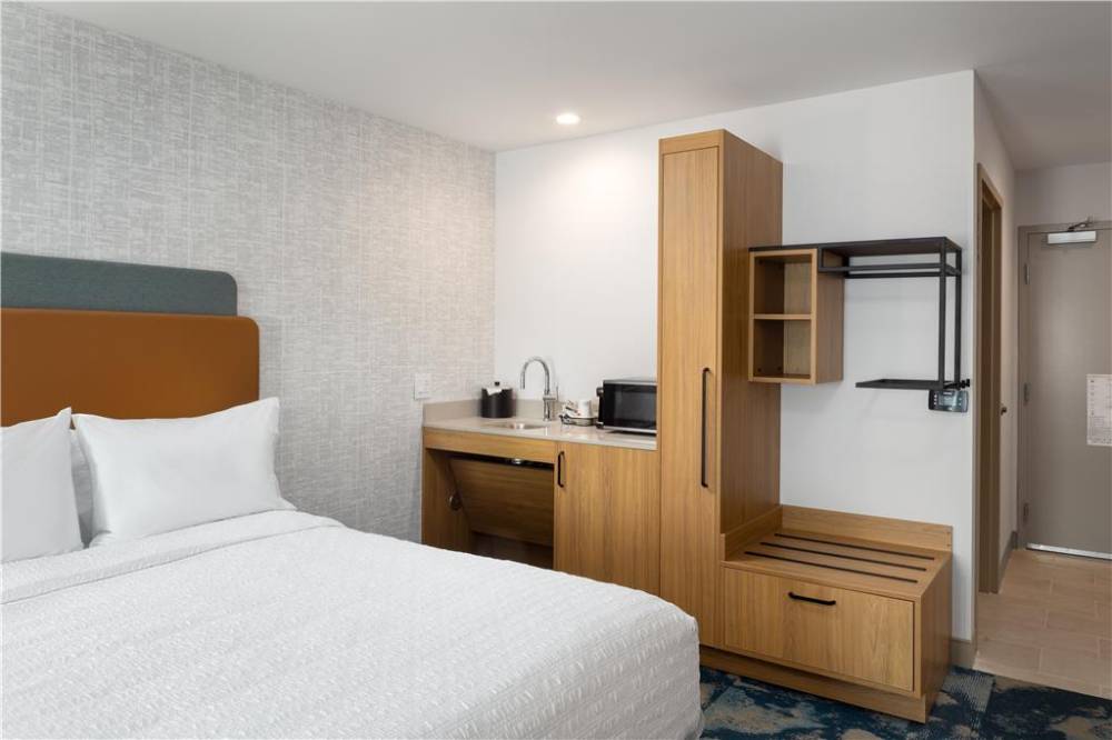 Hampton Inn And Suites By Hilton San Diego Seaworld 9