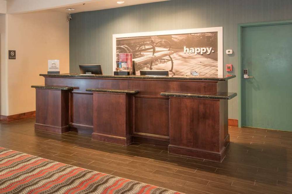 Hampton Inn And Suites Dayton-airport 5