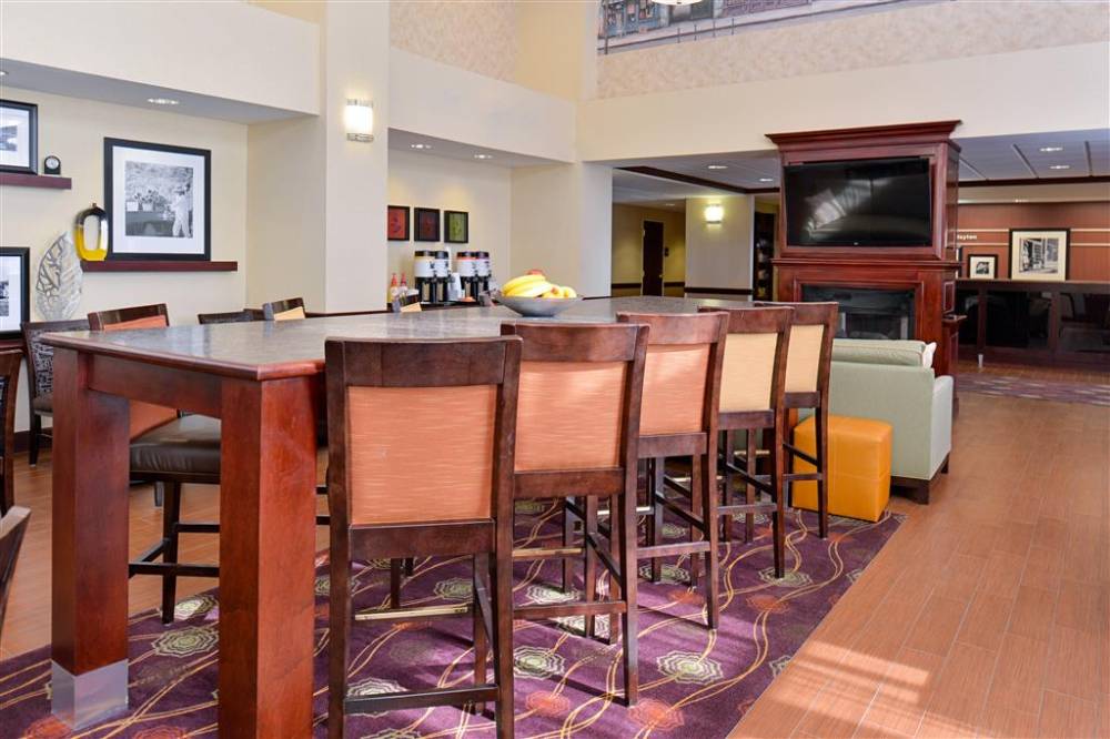 Hampton Inn And Suites Dayton-vandalia 2