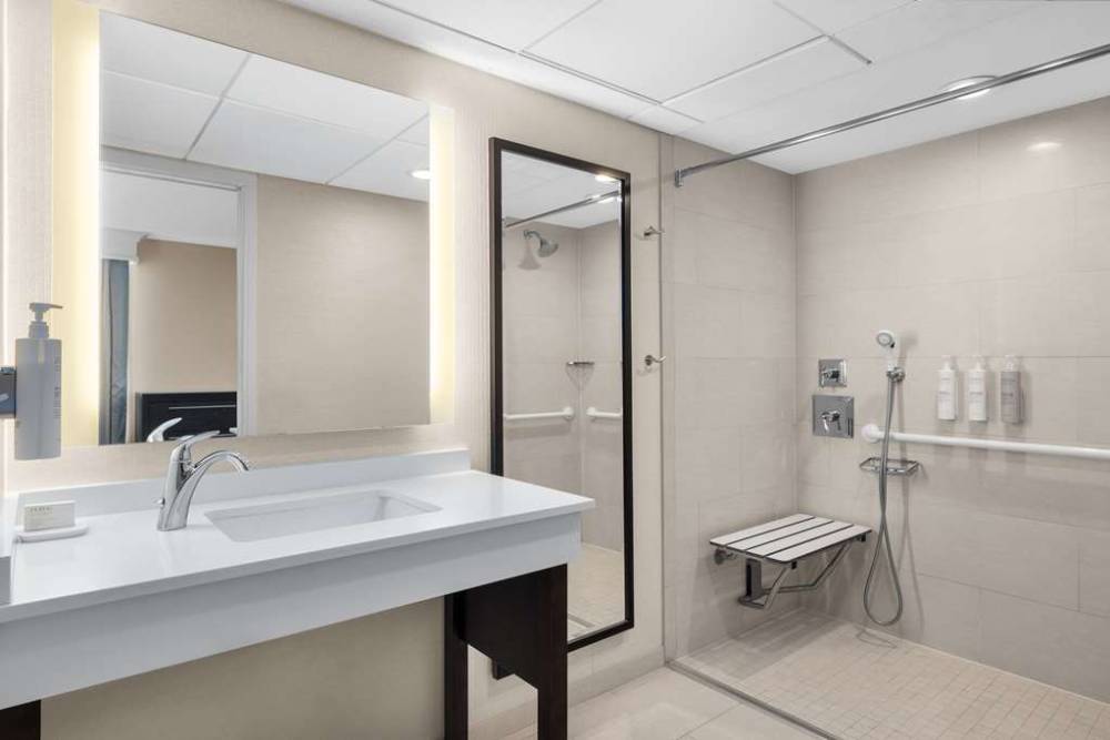 Hampton Inn And Suites Downers Grove Chicago 10