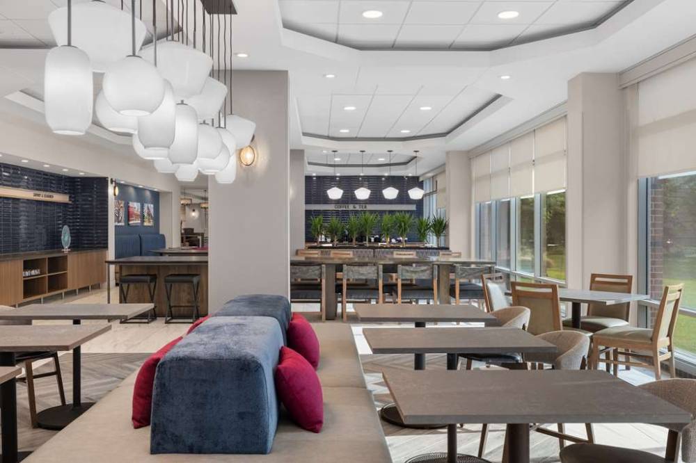 Hampton Inn And Suites Downers Grove Chicago 6