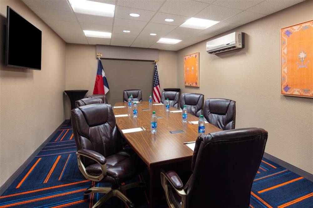 Hampton Inn And Suites El Paso-airport 2