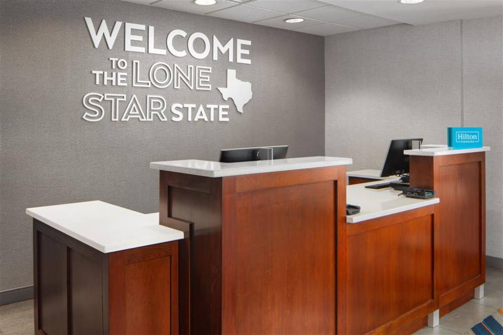 Hampton Inn And Suites El Paso-airport 3