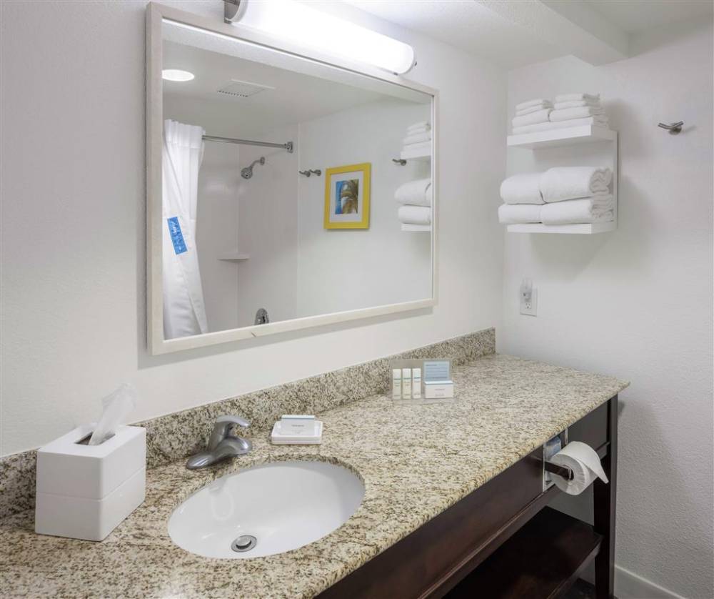 Hampton Inn And Suites Miami-doral/dolphin Mall 8