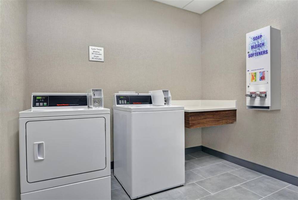 Hampton Inn And Suites Middleburg 5