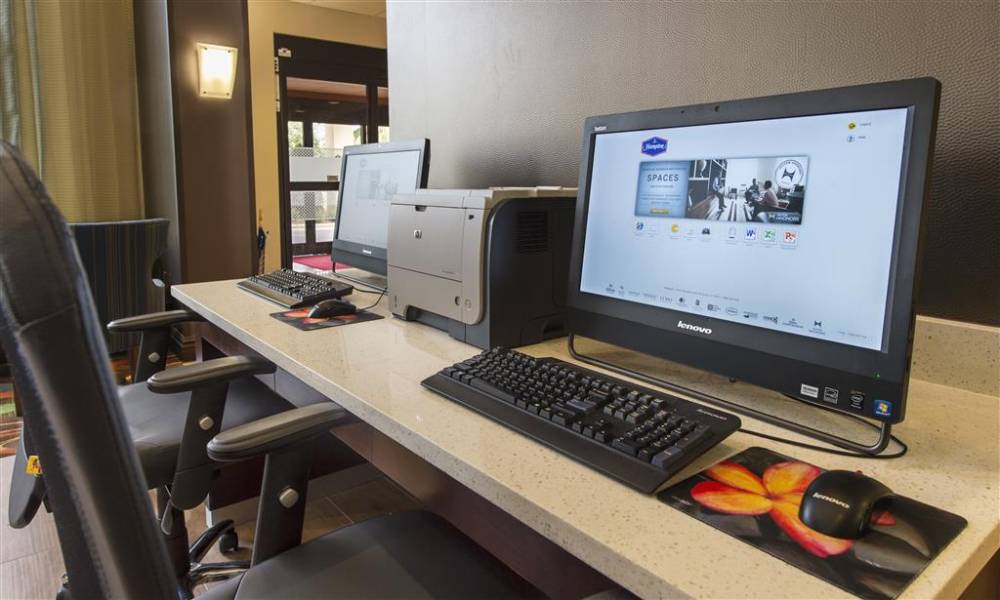 Hampton Inn And Suites Pensacola I-10 N At Univ. Twn Plaza  Fl 4