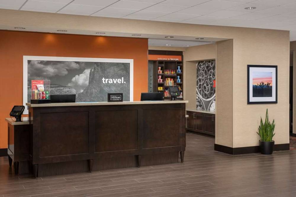 Hampton Inn And Suites Phoenix Tempe 4
